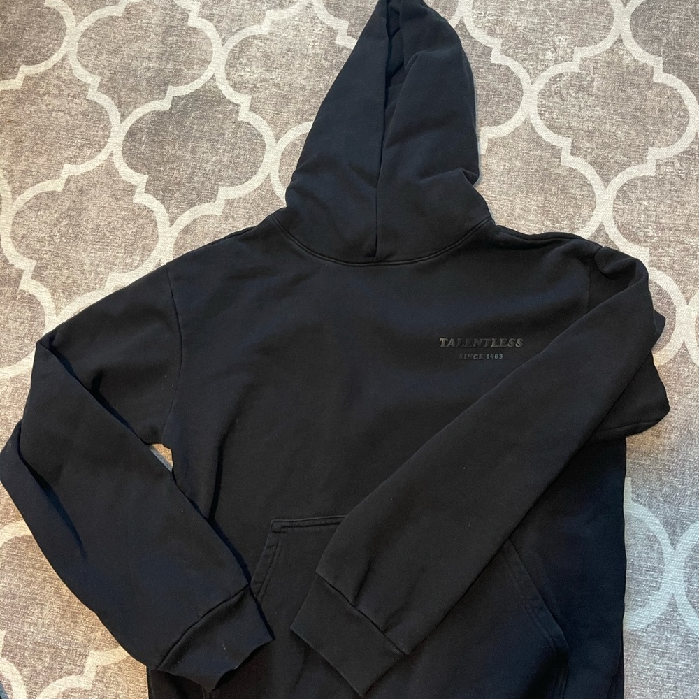 TALENTLESS Men’s Black Staple Hoodie